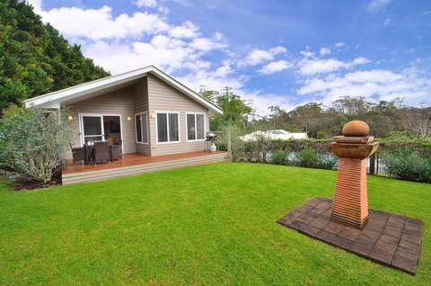 Hedgerow - Accommodation Resorts 0