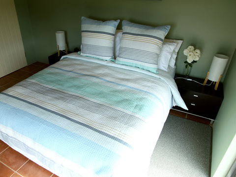 Outlook BnB - Accommodation Resorts 7