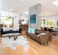 Pineapple Pete's Beach House - Accommodation Resorts