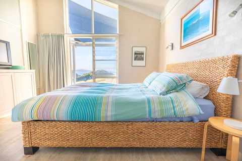 The View In Scotts Head - Accommodation Resorts 3