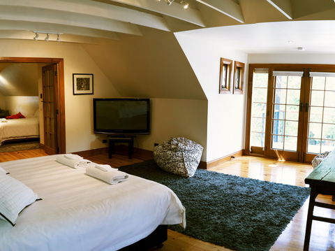 Thiele House Retreat - Accommodation Resorts 5