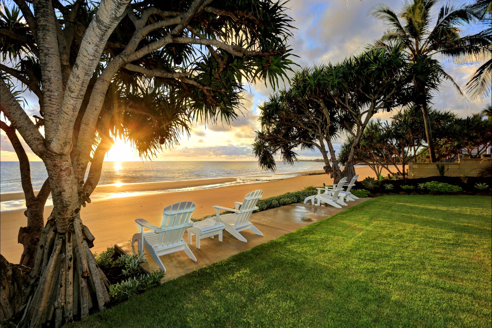 Walkervale QLD Accommodation Resorts
