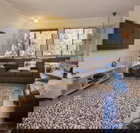 Lakeside Townhouse - Accommodation Resorts