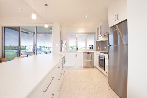 The Lookout - Accommodation Resorts 1