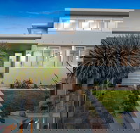 Elanora - Accommodation Resorts