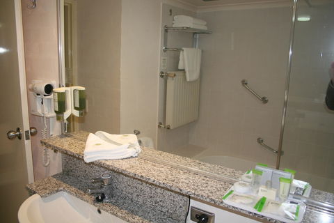 Grand Country Lodge - Accommodation Resorts 2