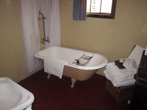 Settlers Hut - Accommodation Resorts 2