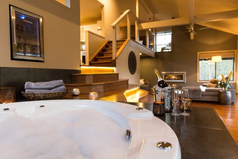 The Edge Villa - Hunter Valley Luxury Escape - Accommodation Resorts 0