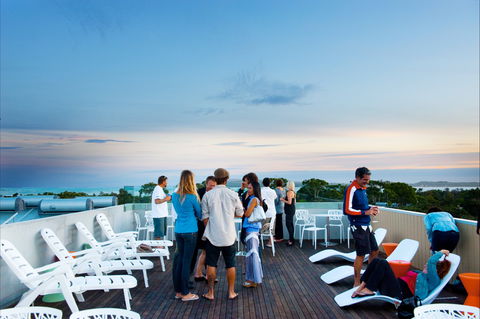 The Island Accommodation - Phillip Island YHA - Accommodation Resorts 1