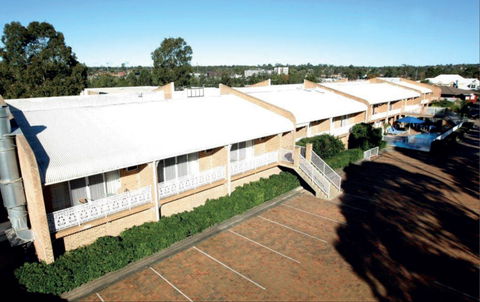 The Hermitage Campbelltown - Accommodation Resorts 2