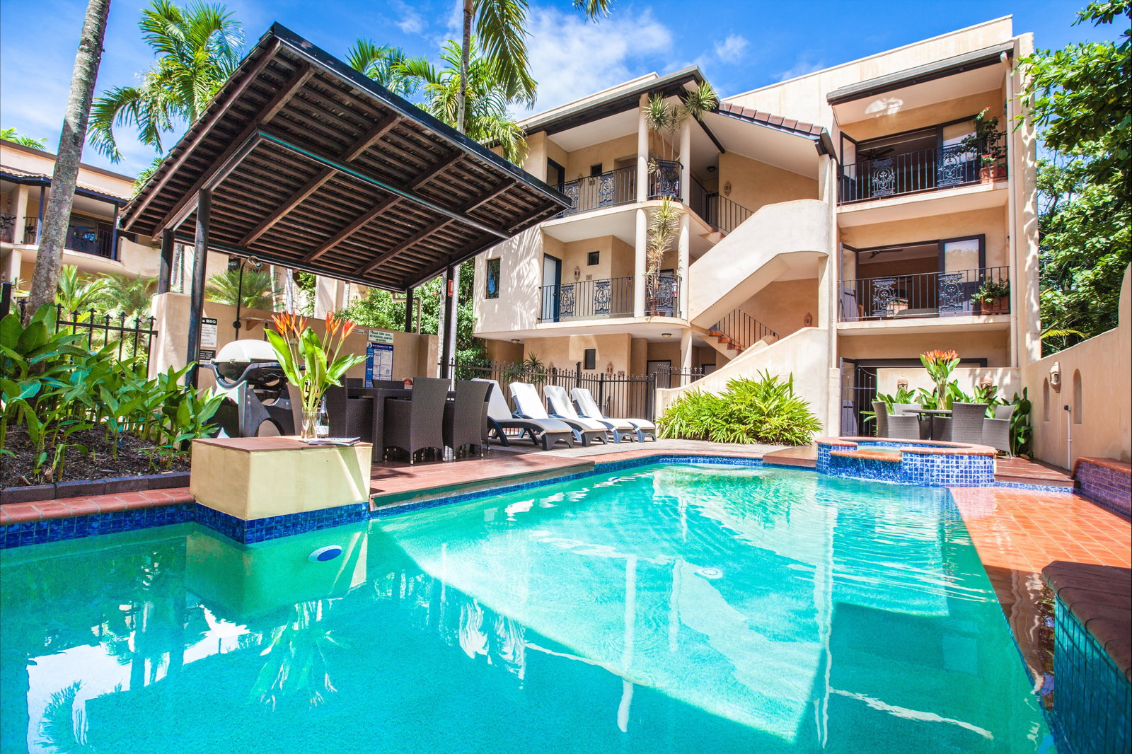 Port Douglas QLD Accommodation Resorts