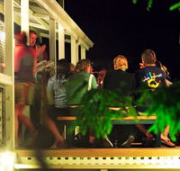 Blue Reef Backpackers - Accommodation Resorts
