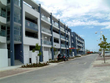 Crest Del Mar Apartments - Accommodation Resorts 2