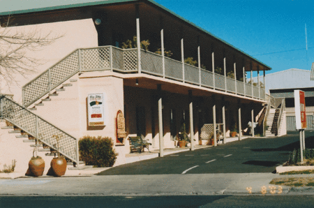 New England Motor Inn - Accommodation Resorts