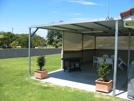 JJ's Holiday Cottages - Mitchell Street - Accommodation Resorts 1