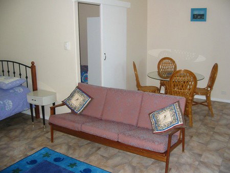 JJ's Holiday Cottages - Mitchell Street - Accommodation Resorts 2
