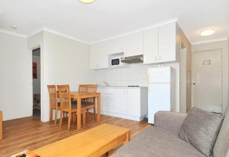 Comfort Inn Crest Mandurah Motel & Apartments - Accommodation Resorts 3