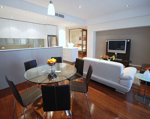 Gallery Suites - Accommodation Resorts 1