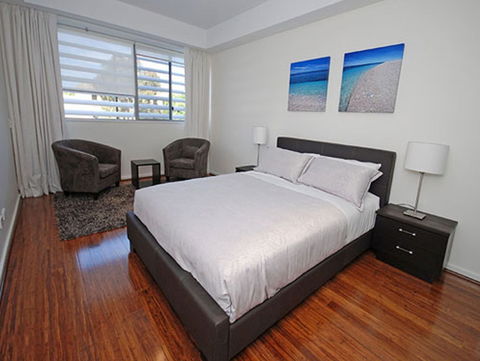 Gallery Suites - Accommodation Resorts 3