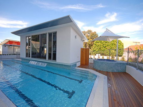 Gallery Suites - Accommodation Resorts 5
