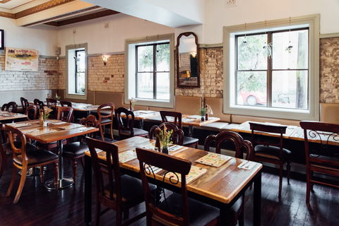 Commonwealth Hotel - Accommodation Resorts 0