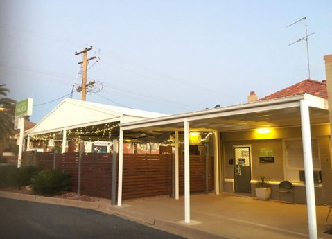 Court Street Motel - Accommodation Resorts 2
