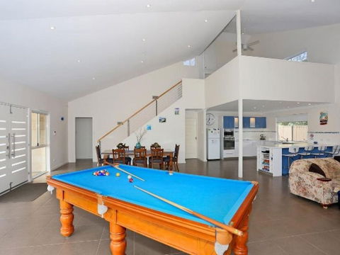 Falcon By The Bay - Accommodation Resorts 0