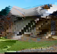 Lake View Farm House - Accommodation Resorts