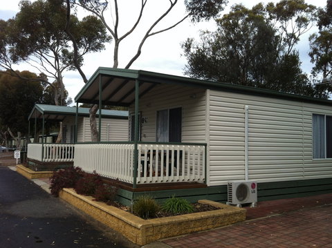 Lake Albert Caravan Park, Meningie SA - Accommodation Resorts 0