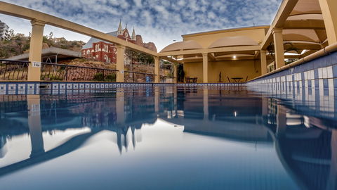 The Robert Towns - Accommodation Resorts 1