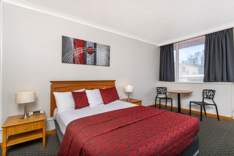 The Robert Towns - Accommodation Resorts 2