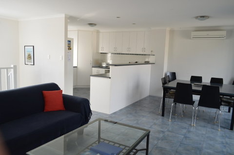 20 Albatross Ave - Hayborough - Accommodation Resorts 2