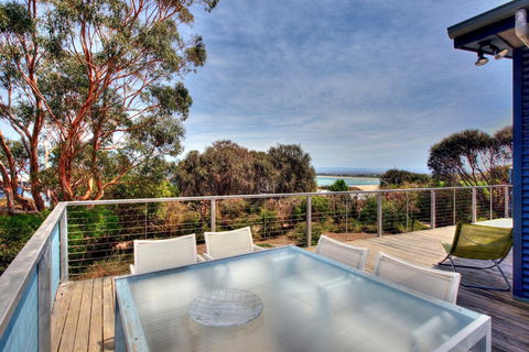 Beachcomber House - Accommodation Resorts 1