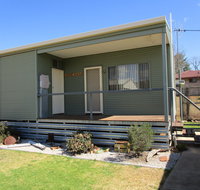 Caddy Shack Dunedoo - Accommodation Resorts