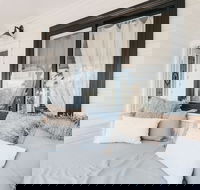 Collective Retreat - Accommodation Resorts