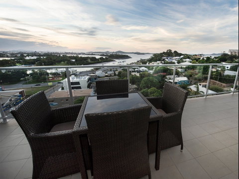 Curtis Central Apartments - Accommodation Resorts 2