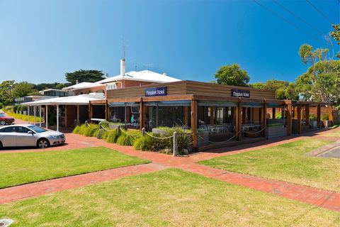 Flinders Hotel - Accommodation Resorts 1