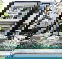 Luxico - Harbourside Retreat - Accommodation Resorts