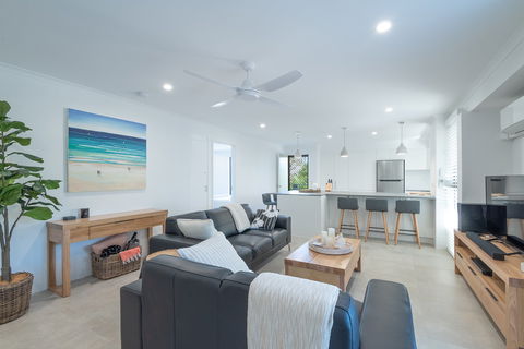 Munna Beach Apartments - Accommodation Resorts 1