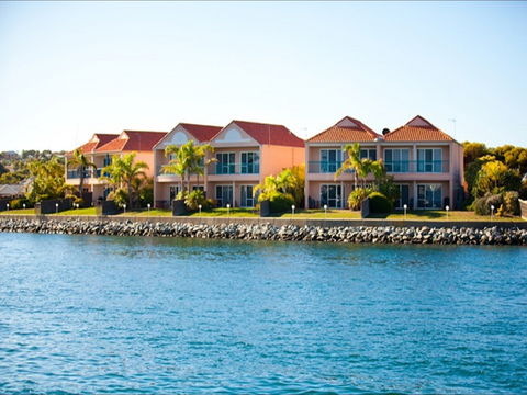 Port Lincoln Waterfront Apartments - Accommodation Resorts 2