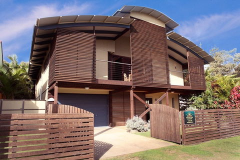 Seaesta Holiday Home - Accommodation Resorts 0