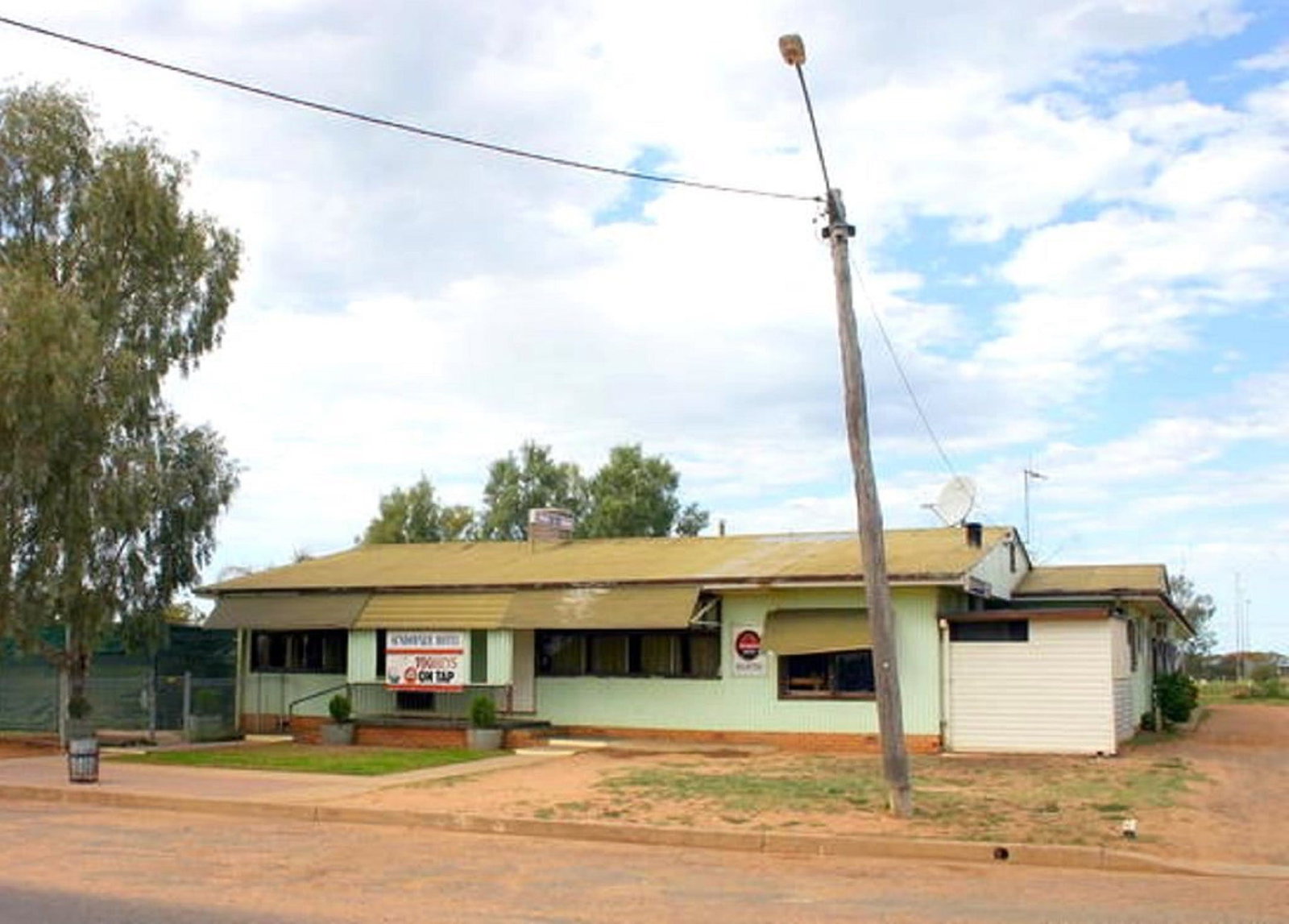 Quambone NSW Accommodation Resorts