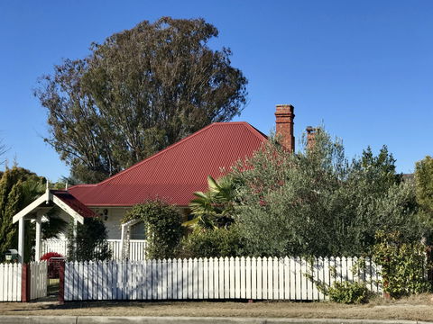Tenterfield Luxury Historic Cottage - Accommodation Resorts 0