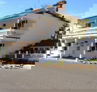 The White House Carcoar - Accommodation Resorts