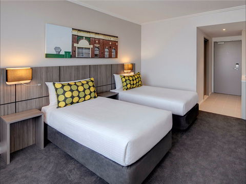 Travelodge Hotel Bankstown Sydney - Accommodation Resorts 2