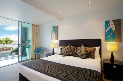 At Marina Shores - Accommodation Resorts 1