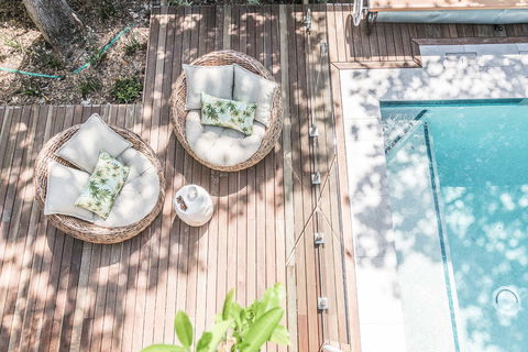 Beach Chalet - Accommodation Resorts 1
