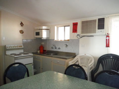 Beach Escape - Accommodation Resorts 2