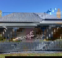 Bellamona - Cosy Georgian Cottage - Accommodation Resorts