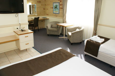 Best Western Ambassador Motor Lodge - Accommodation Resorts 2